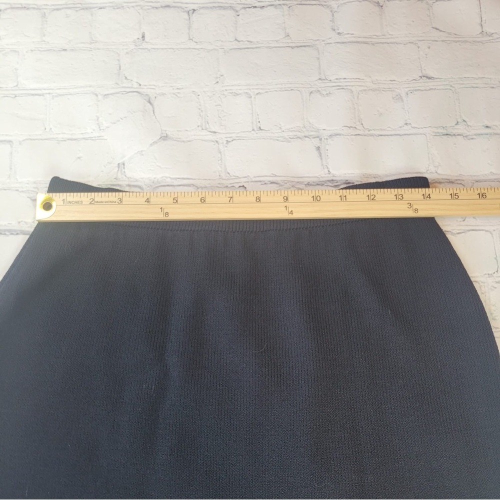St. John Designer Black knot Pencil Skirt for Work size 4 - Picture 6 of 7
